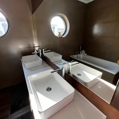 Luxury With Heated Pool & Panoramic Ocean & Valley Views *