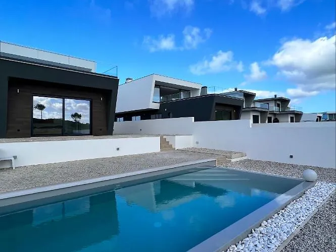 Villa Luxury With Heated Pool & Panoramic Ocean & Valley Views São Martinho do Porto