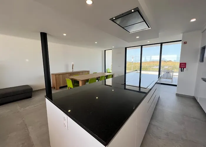 Luxury With Heated Pool & Panoramic Ocean & Valley Views Villa São Martinho do Porto