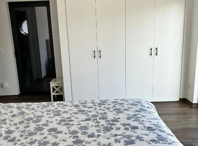 Luxury With Heated Pool & Panoramic Ocean & Valley Views Villa