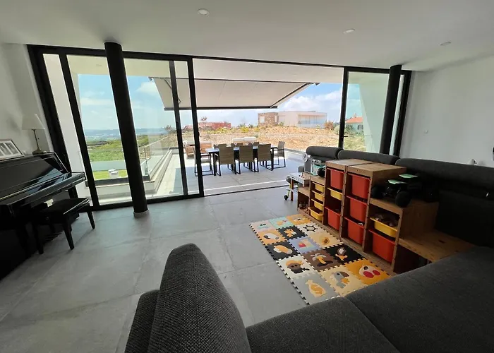 Luxury With Heated Pool & Panoramic Ocean & Valley Views *