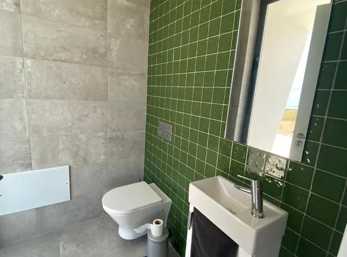 Luxury With Heated Pool & Panoramic Ocean & Valley Views *