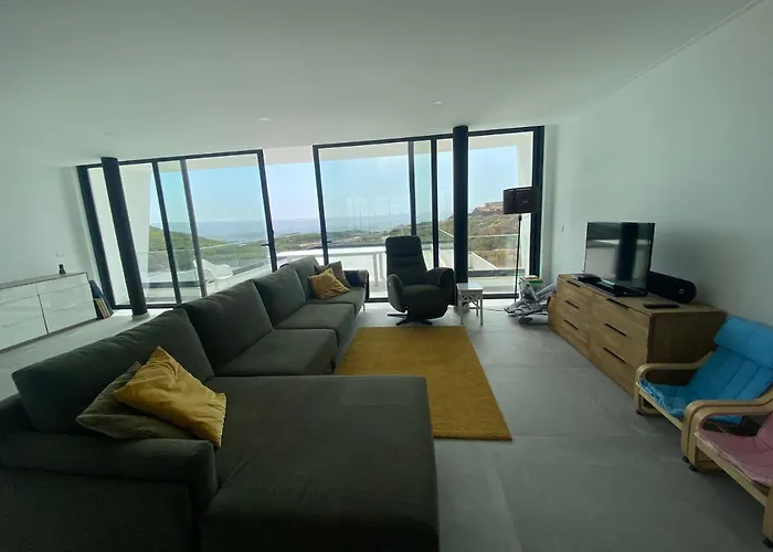 Luxury With Heated Pool & Panoramic Ocean & Valley Views